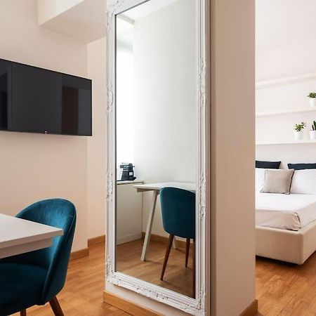 Studio Apartment Brera Milão Exterior foto