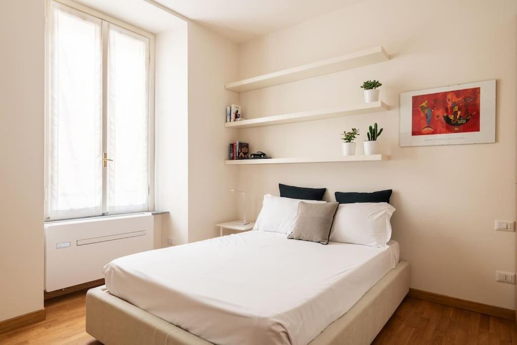 Studio Apartment Brera Milão Exterior foto