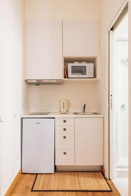Studio Apartment Brera Milão Exterior foto