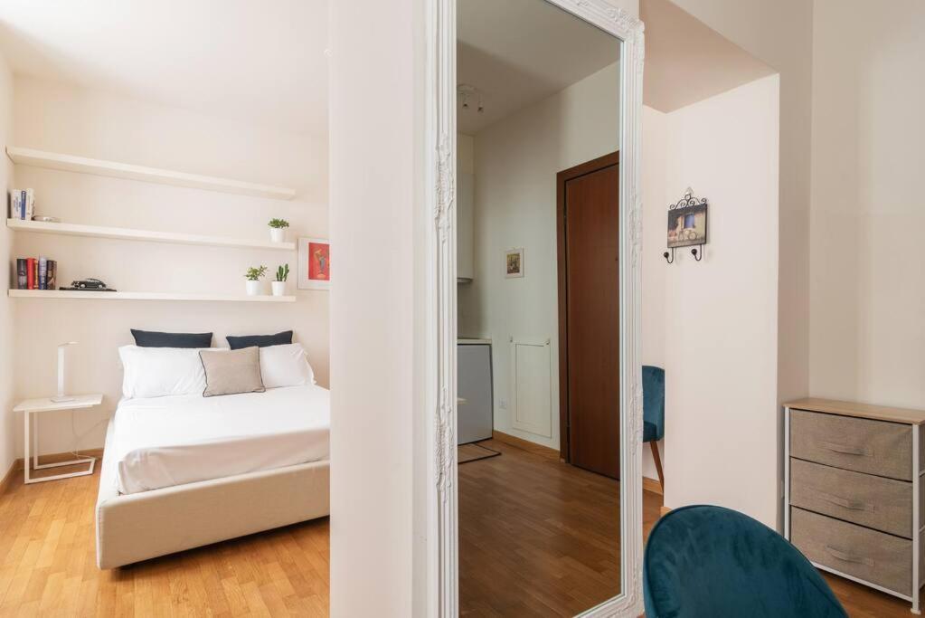 Studio Apartment Brera Milão Exterior foto