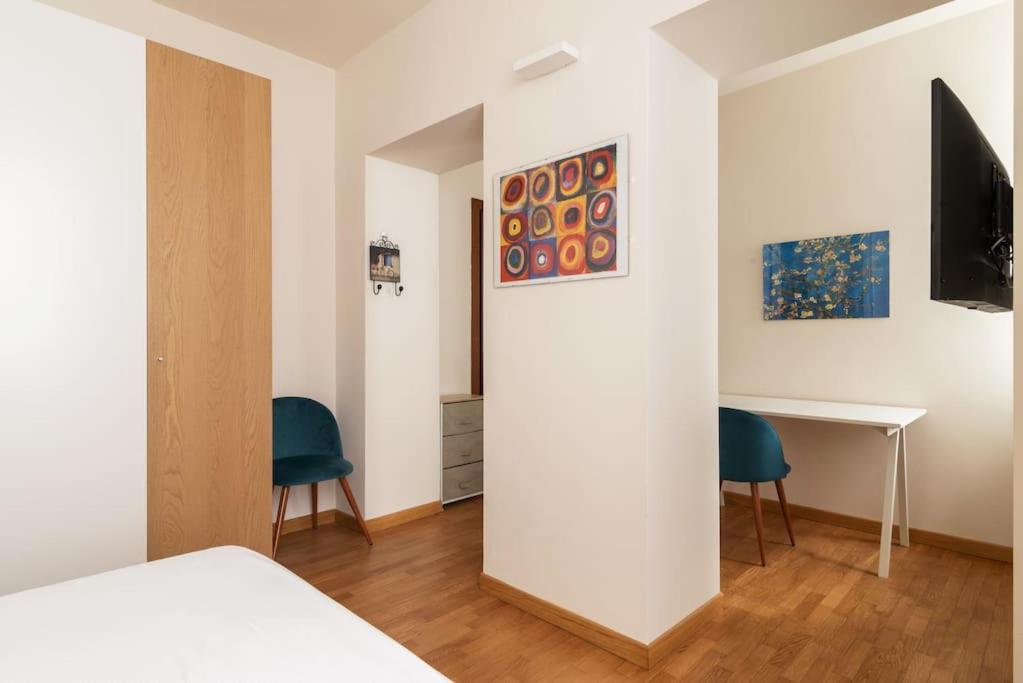 Studio Apartment Brera Milão Exterior foto